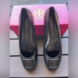 Brand NEW! Tory Burch Georgia Pave Leather Flats